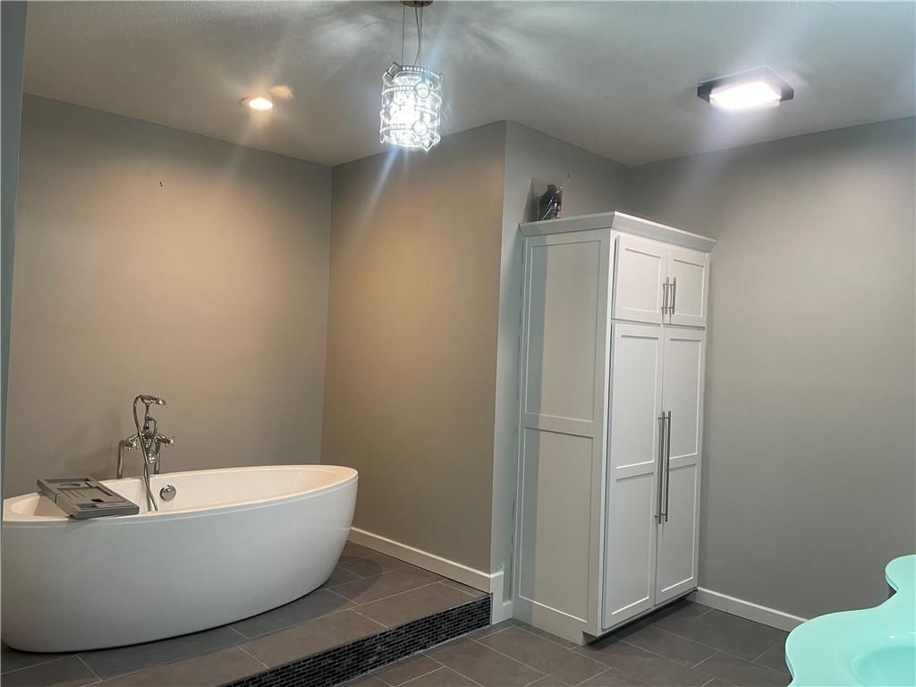 585 NW 500 Road — photo 15