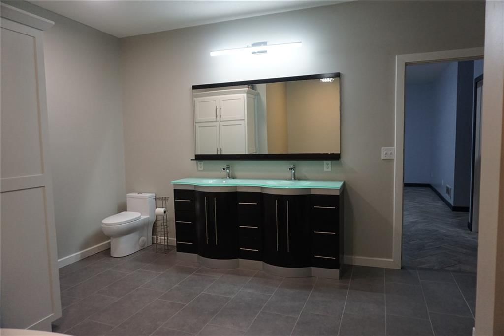 585 NW 500 Road — photo 16