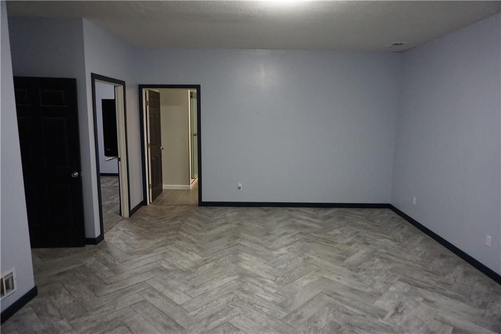 585 NW 500 Road — photo 19