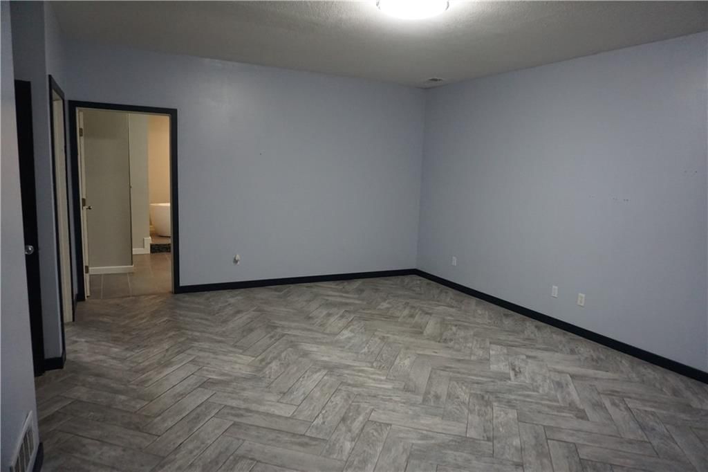 585 NW 500 Road — photo 21