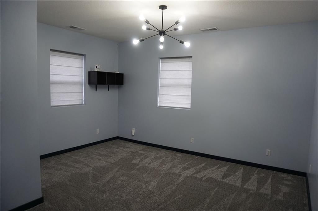 585 NW 500 Road — photo 22