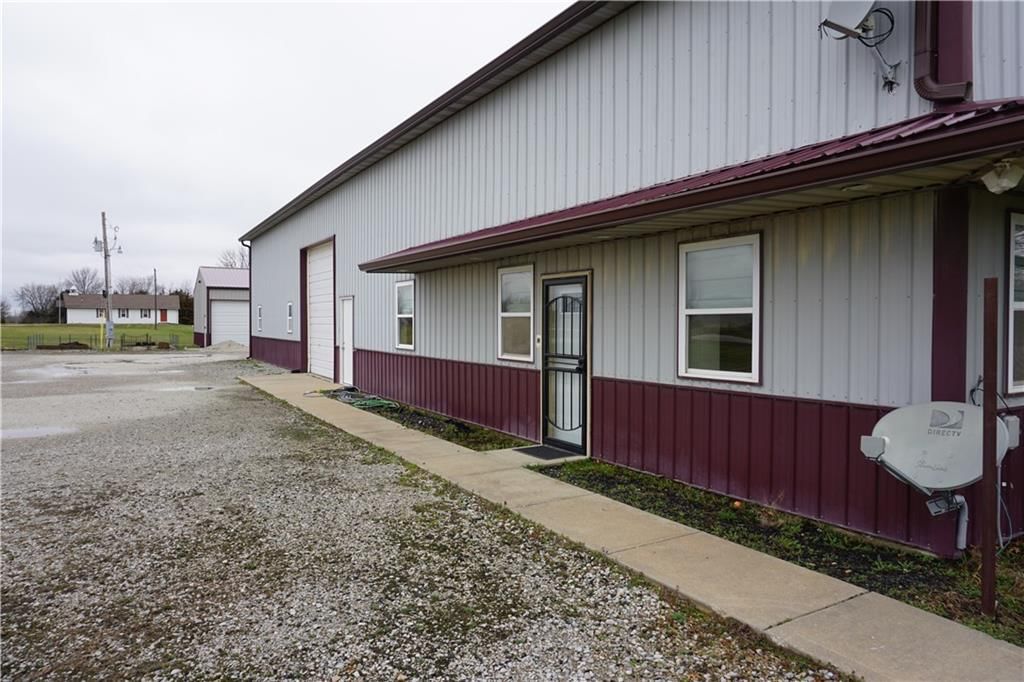 585 NW 500 Road — photo 35
