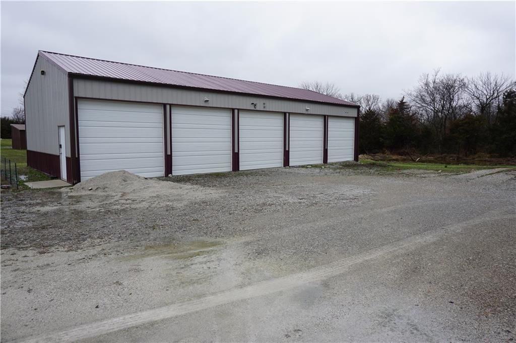 585 NW 500 Road — photo 38