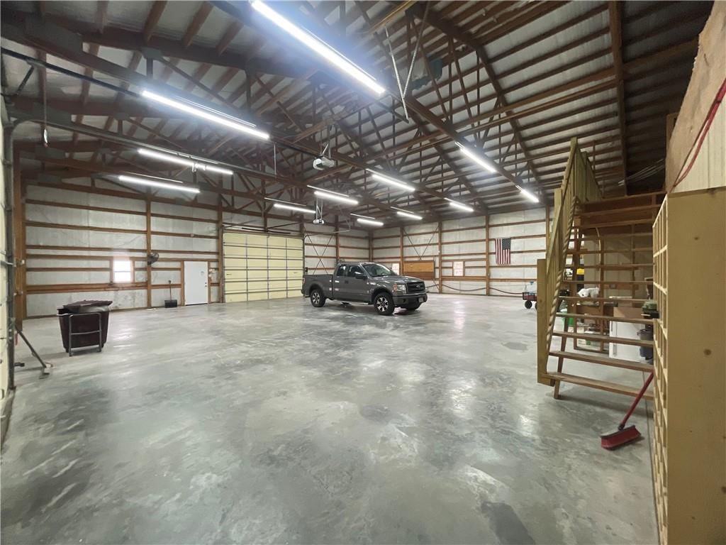 585 NW 500 Road — photo 39