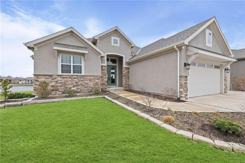 4313 Lakeshore Drive — photo 3
