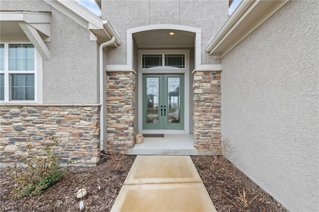 4313 Lakeshore Drive — photo 4