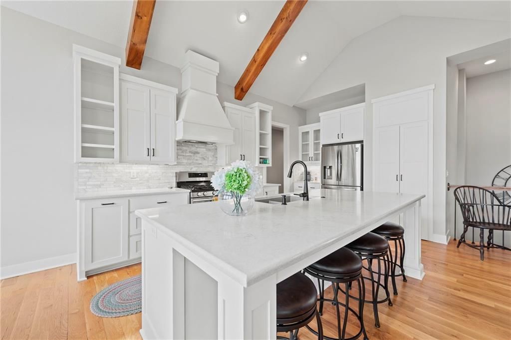 4313 Lakeshore Drive — photo 11
