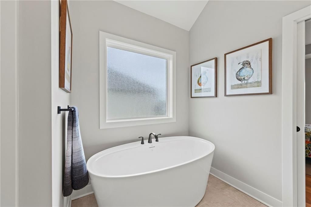 4313 Lakeshore Drive — photo 21