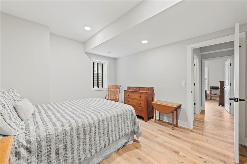4313 Lakeshore Drive — photo 33