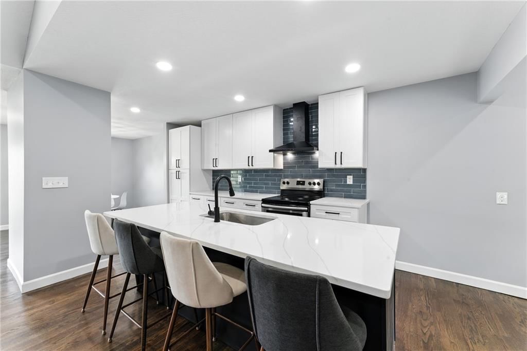 9916 Floyd Street — photo 11