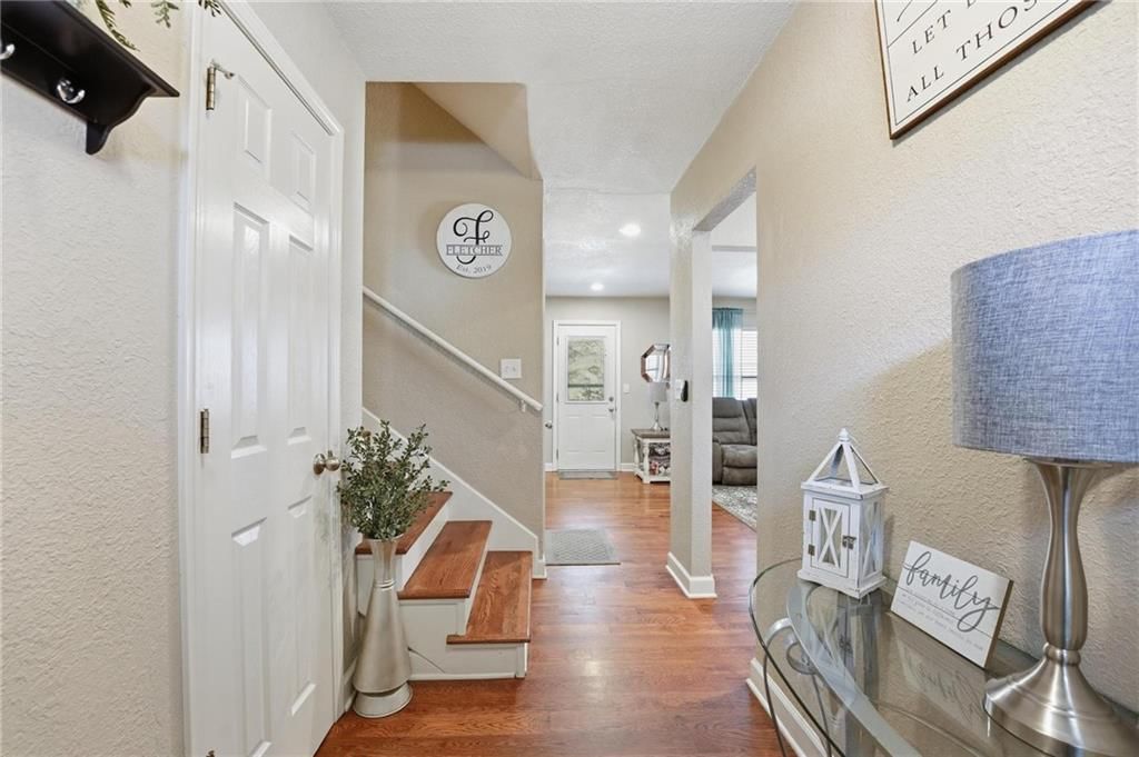 317 Monroe Avenue — photo 2