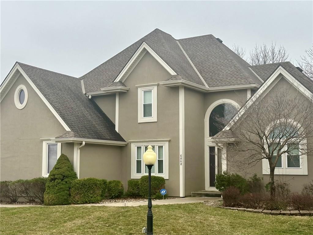 6808 N Charleston Drive, Kansas City, MO