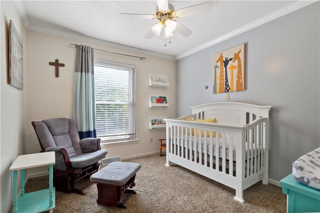 6410 NW Hilldale Drive — photo 14