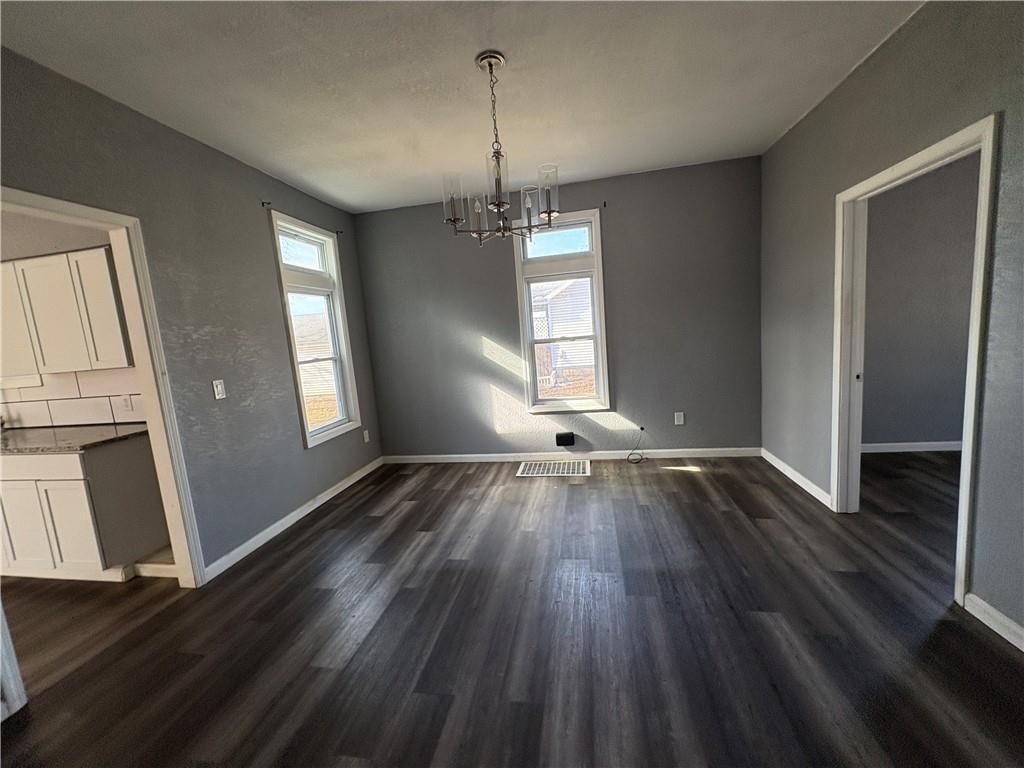 801 W BROADWAY Street — photo 7