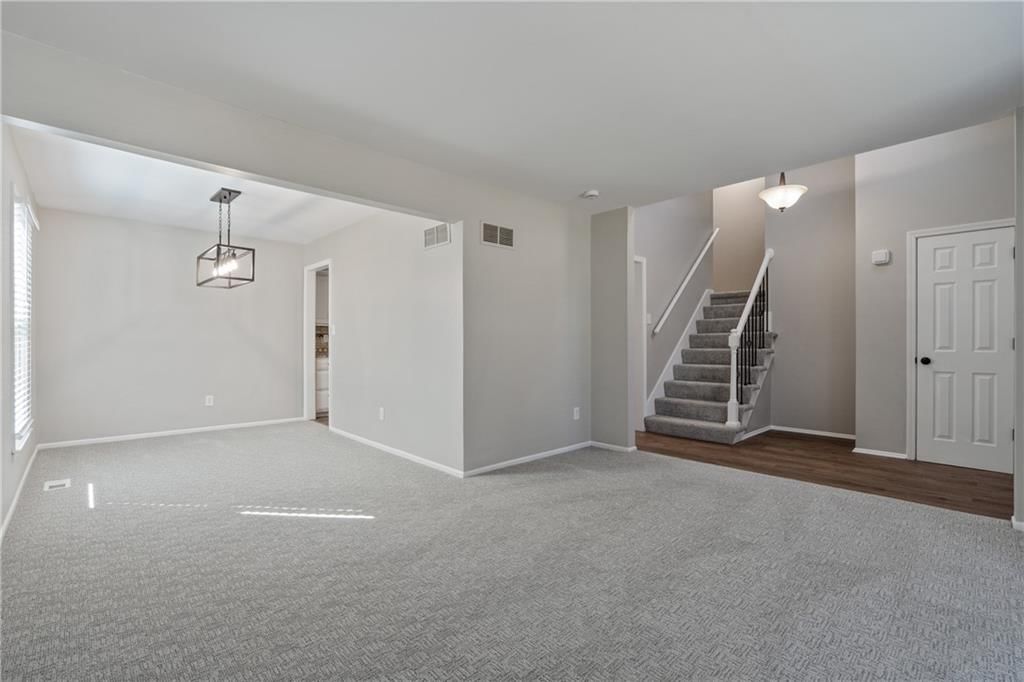 14621 W 89th Street — photo 8