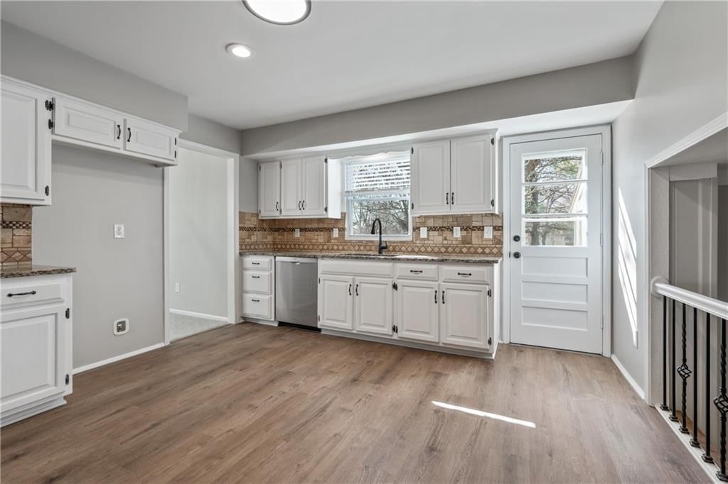 14621 W 89th Street — photo 11