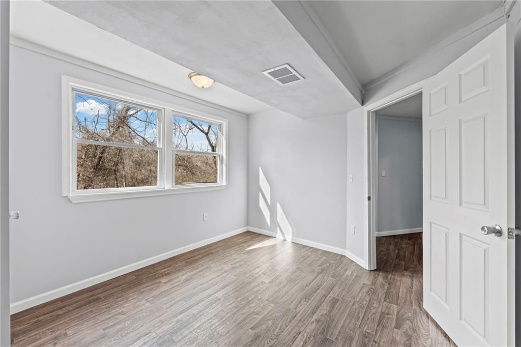 728 N Fuller Street — photo 18