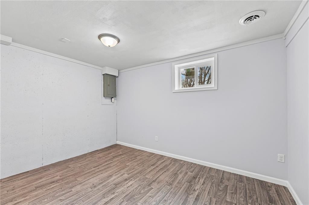 728 N Fuller Street — photo 19
