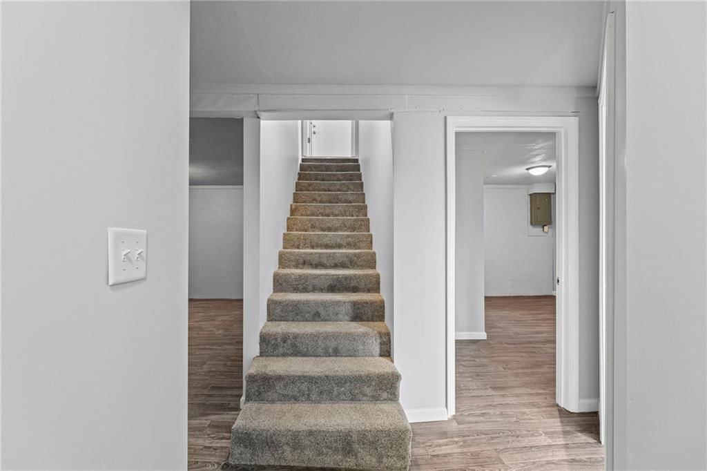 728 N Fuller Street — photo 21