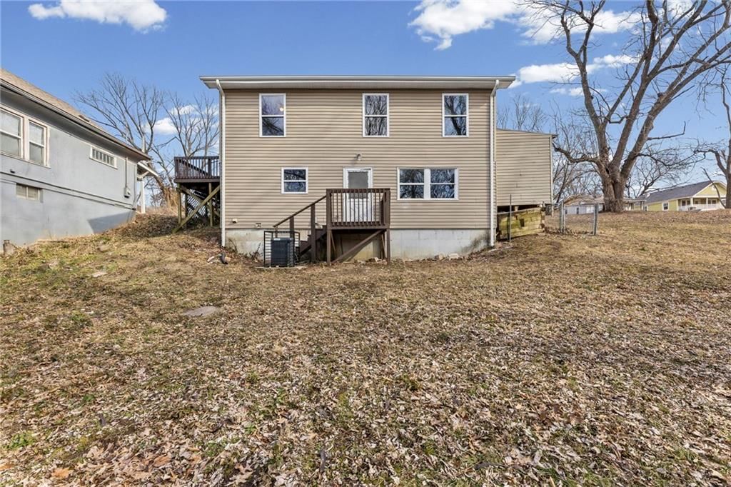 728 N Fuller Street — photo 30