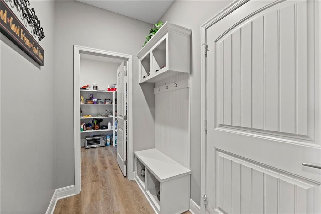 925 N Willow Court — photo 16