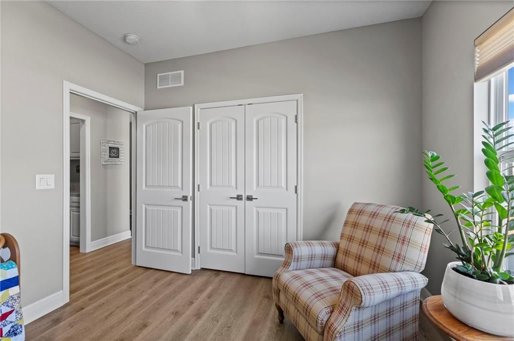 925 N Willow Court — photo 19