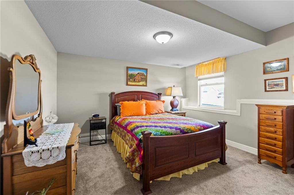 925 N Willow Court — photo 32