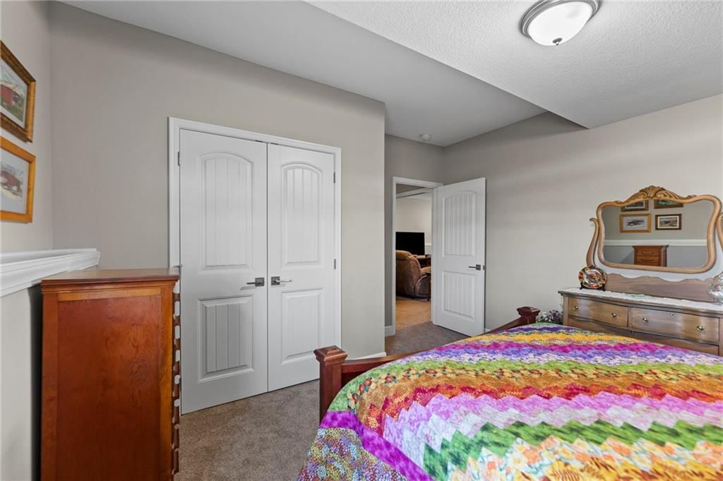 925 N Willow Court — photo 33