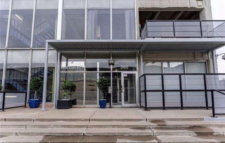 360 W Pershing Road — photo 4