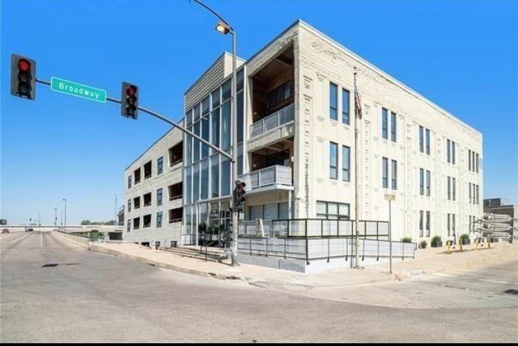 360 W Pershing Road — photo 5