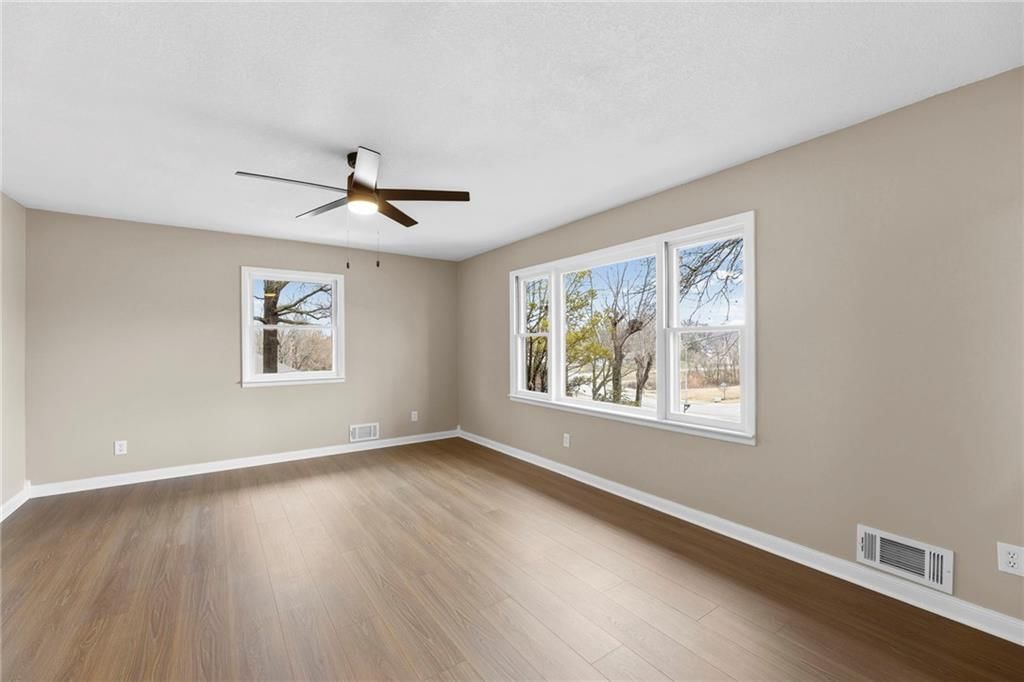 802 W Jones Street — photo 8