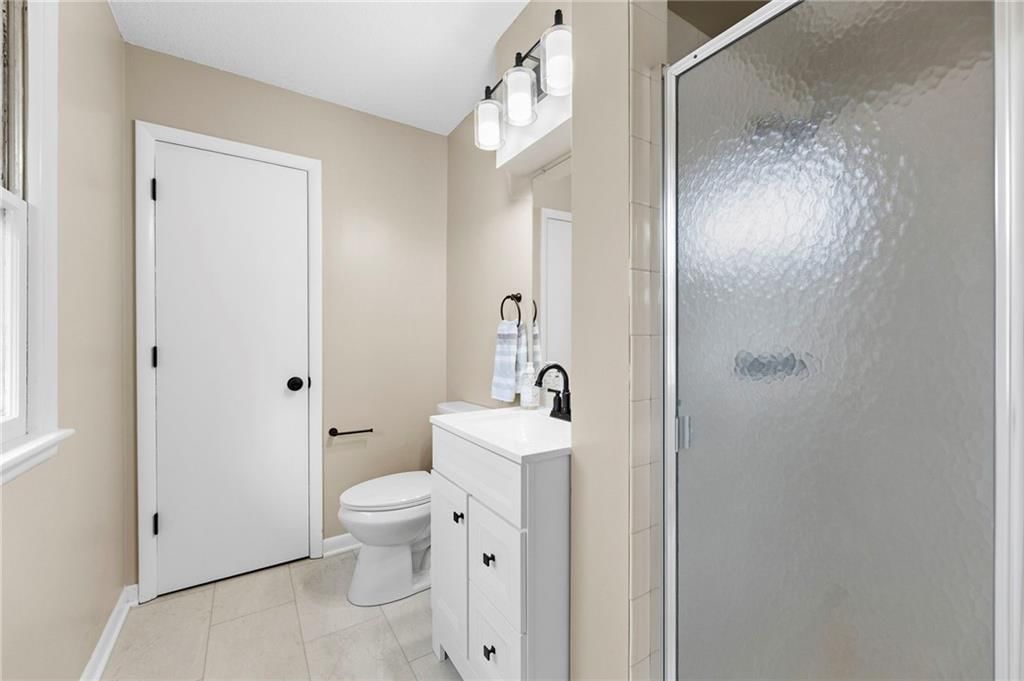 802 W Jones Street — photo 24