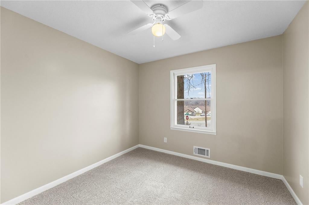 802 W Jones Street — photo 26