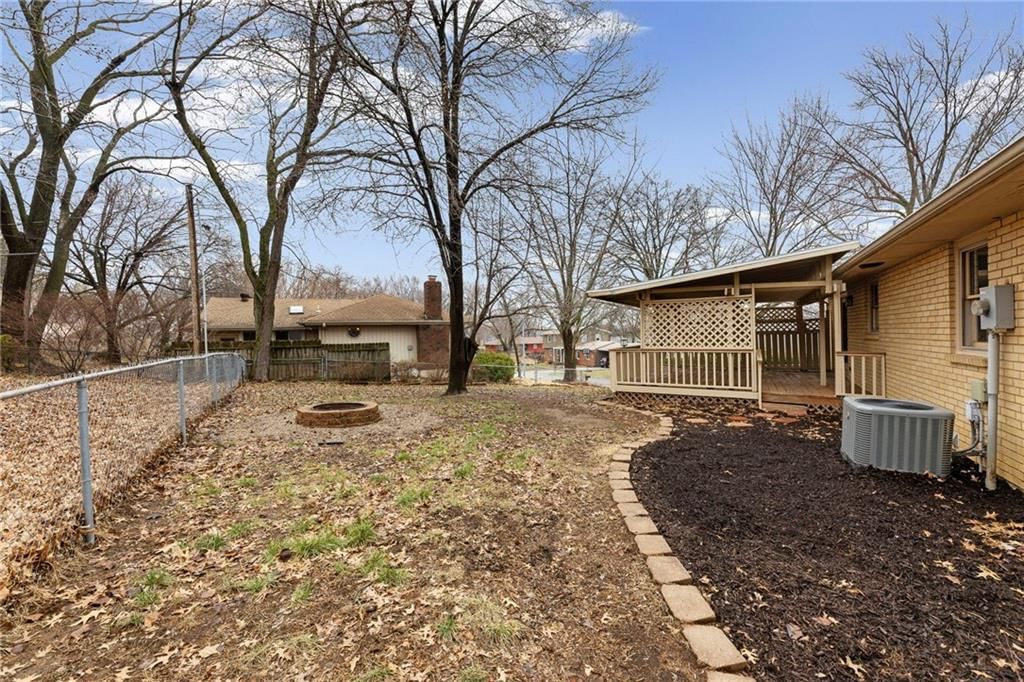 802 W Jones Street — photo 36