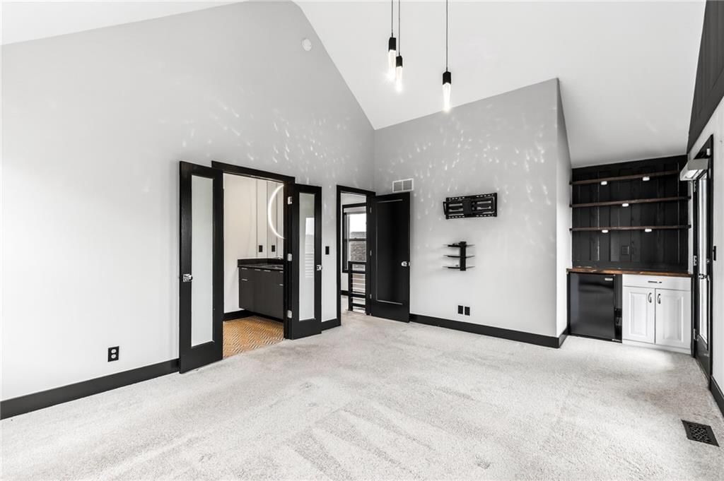 930 S Harmony Avenue — photo 13