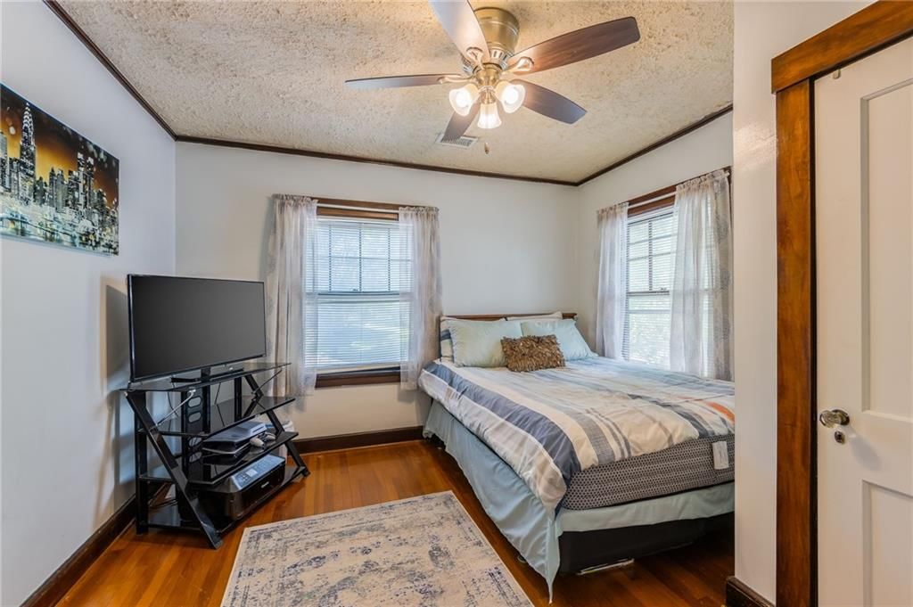 135 Elmwood Avenue — photo 18