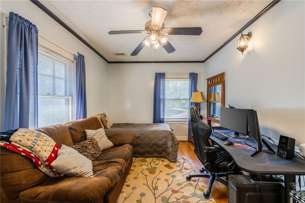 135 Elmwood Avenue — photo 20