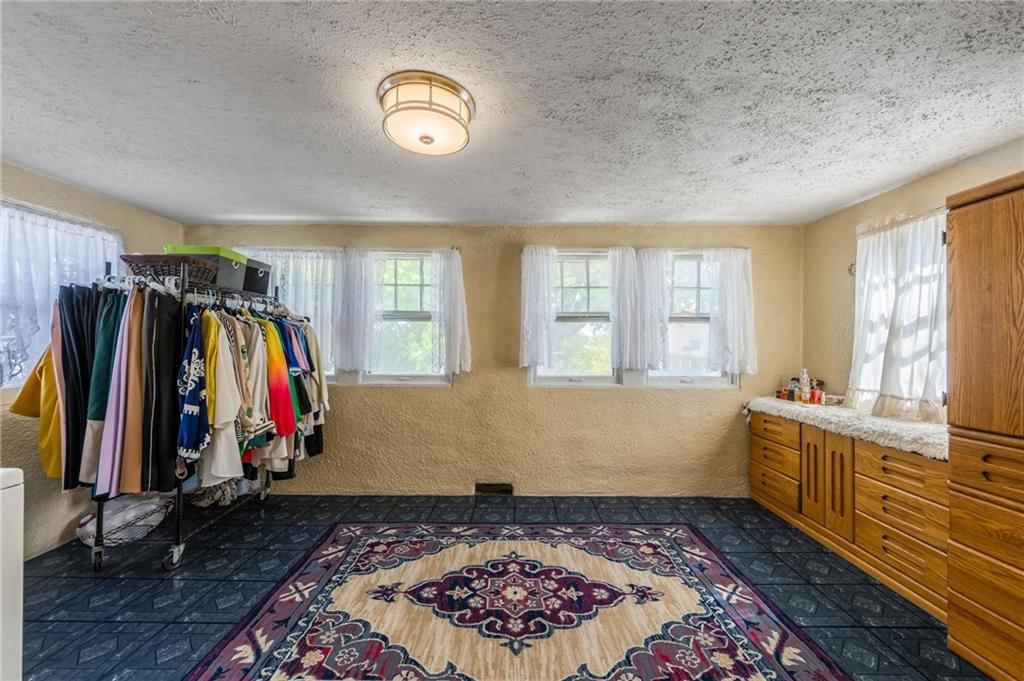 135 Elmwood Avenue — photo 25