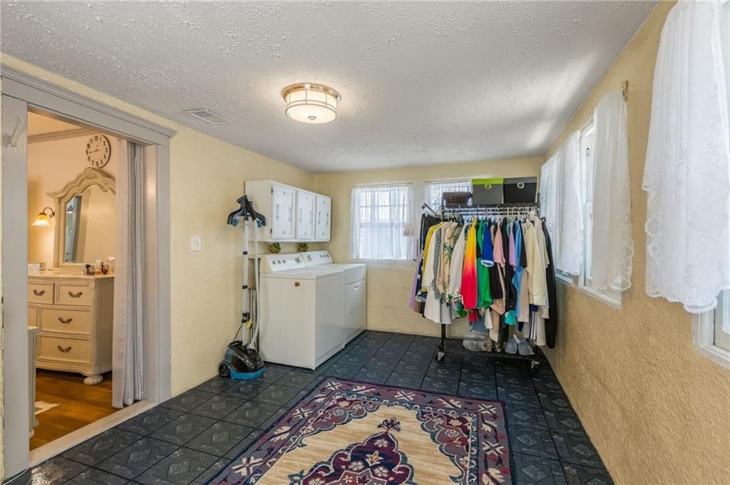 135 Elmwood Avenue — photo 26