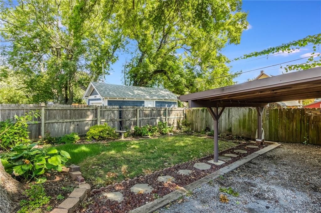 135 Elmwood Avenue — photo 33
