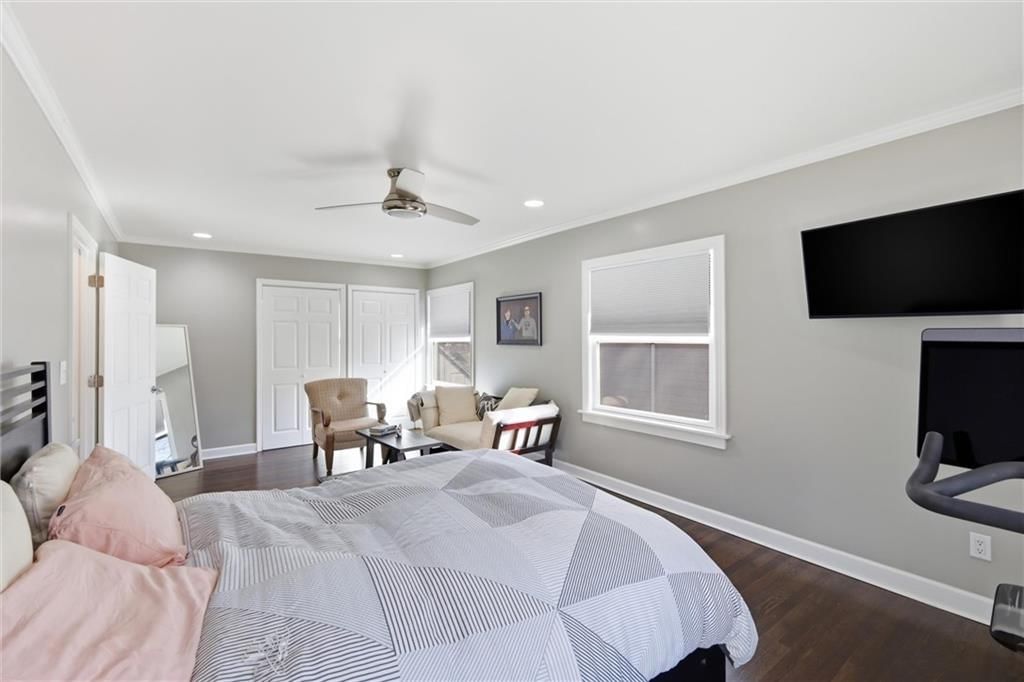 5921 Wornall Road — photo 21