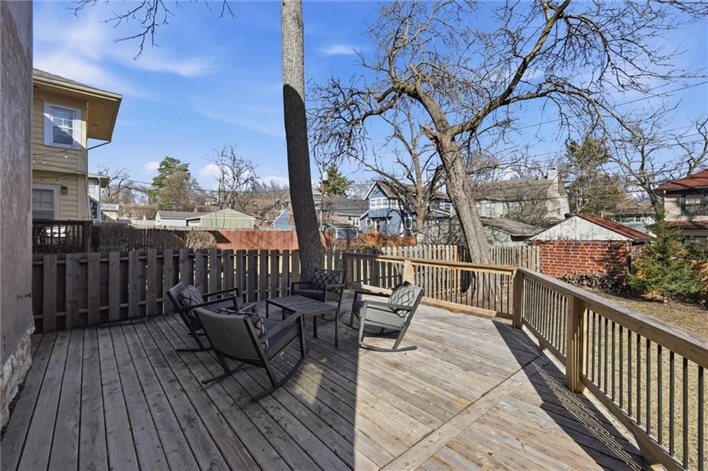 5921 Wornall Road — photo 26