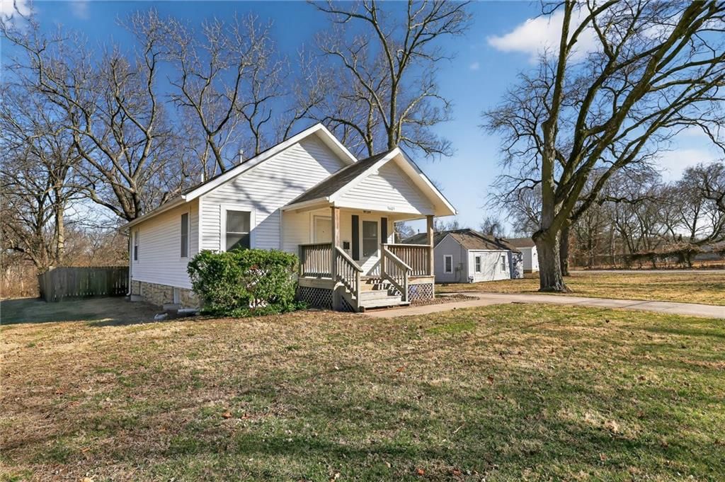 5605 Ditzler Avenue — photo 2