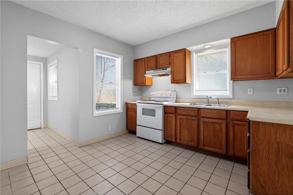 5605 Ditzler Avenue — photo 20