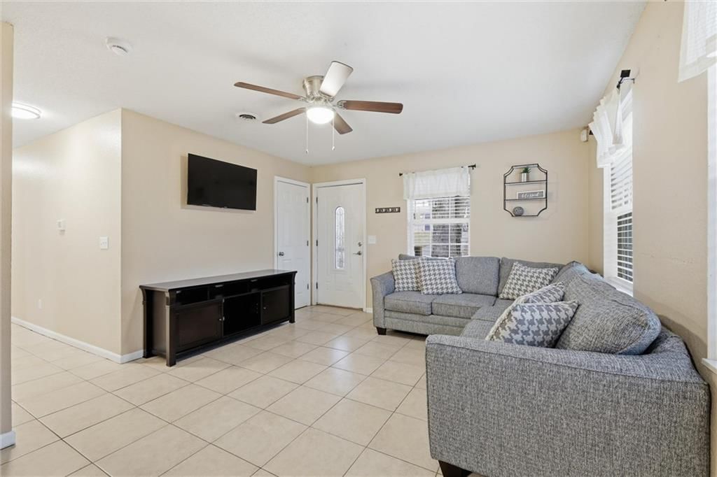 2513 S 48th Street — photo 9