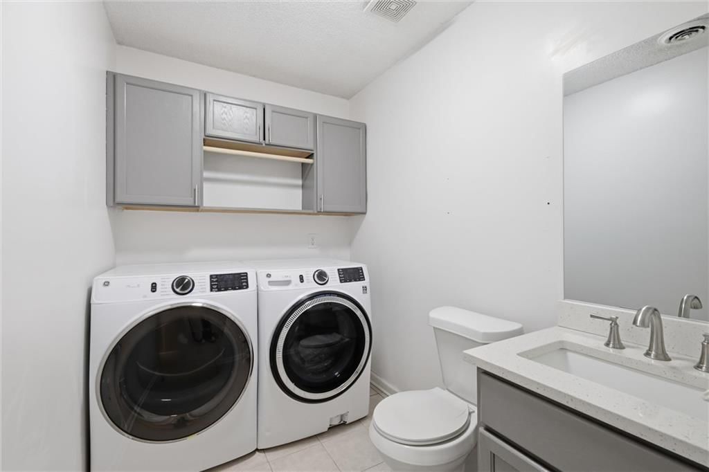 2513 S 48th Street — photo 17