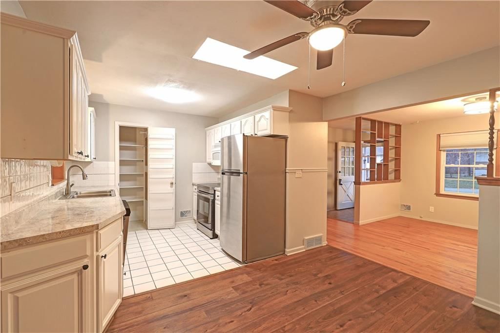 3613 Randall Drive — photo 5