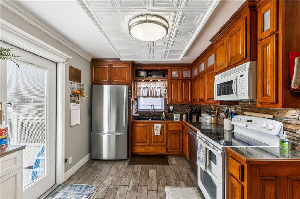 406 Park Street — photo 9