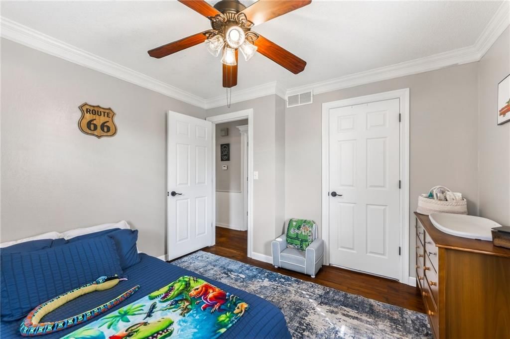 406 Park Street — photo 17