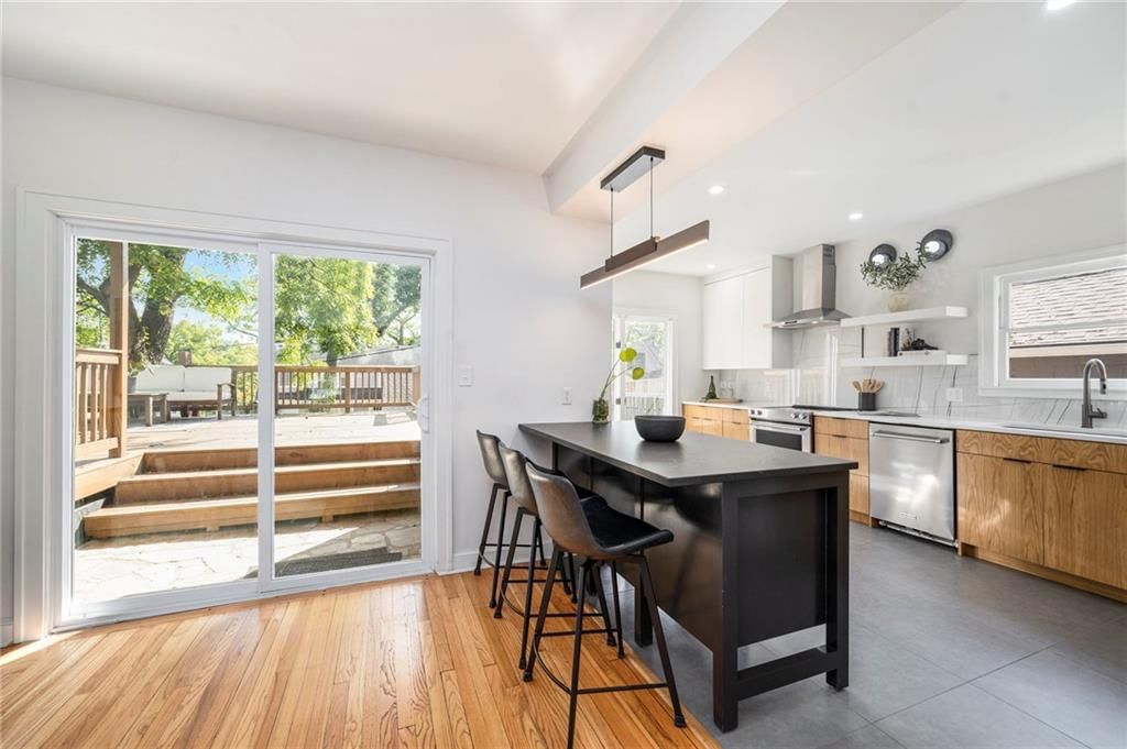 1407 W 50th Street — photo 14